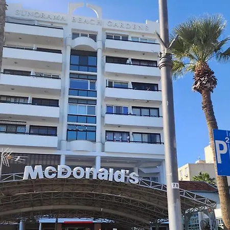 Prime Beachfront On Finikoudes Ларнака