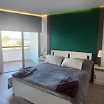 Apartament Prime Beachfront On Finikoudes